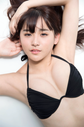 越过灰烬拥抱你